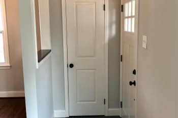 interior-exterior-ranch-home-remodeling-Royal-Oak-Michigan-Entry
