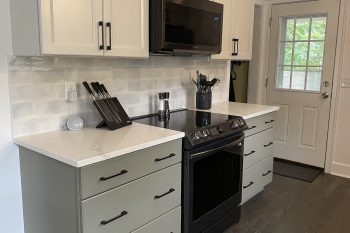 kitchen-remodel-ferndale-mi-cooking_area