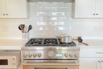 Kitchen-Remodel-Huntington-Woods-MI-KitchenStoveBacksplash